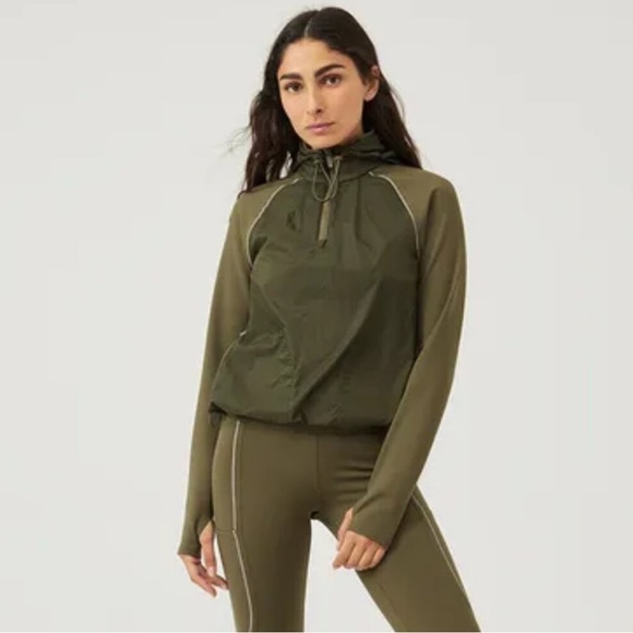 NWT Outdoor Voices FrostKnit Hooded Green Running Jacket - Picture 16 of 16